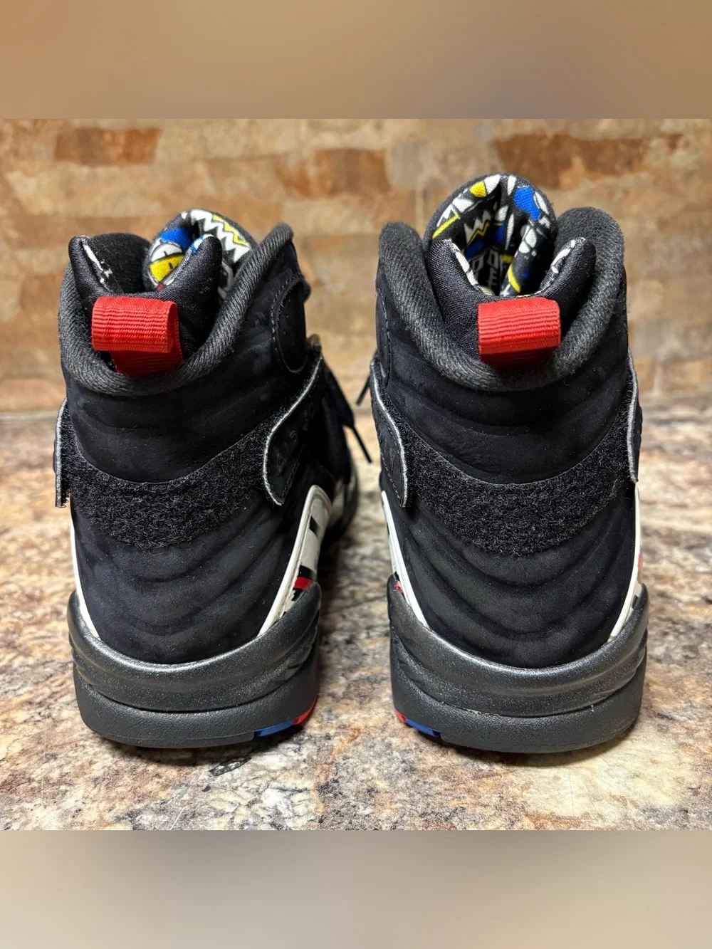 Air Jordan retro 8 Playoff 2023 Size 8